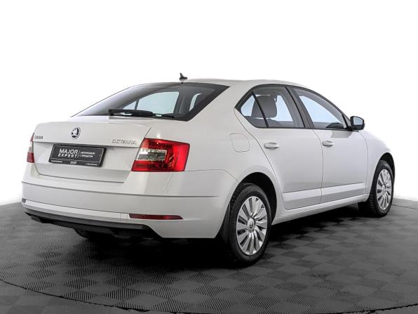 Skoda Octavia III (A7) Рестайлинг с пробегом 2020 года, цена 2 200 000 рублей, 39117 км, лифтбек, Автокод Объявления