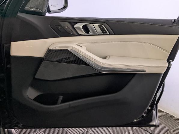 BMW X7 I (G07) Рестайлинг с пробегом 2024 года, цена 14 650 000 рублей, 13652 км, внедорожник, Автокод Объявления