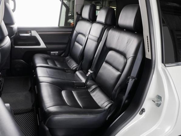 Toyota Land Cruiser 200 Series Рестайлинг 2 с пробегом 2016 года, цена 5 399 000 рублей, 193033 км, внедорожник, Автокод Объявления