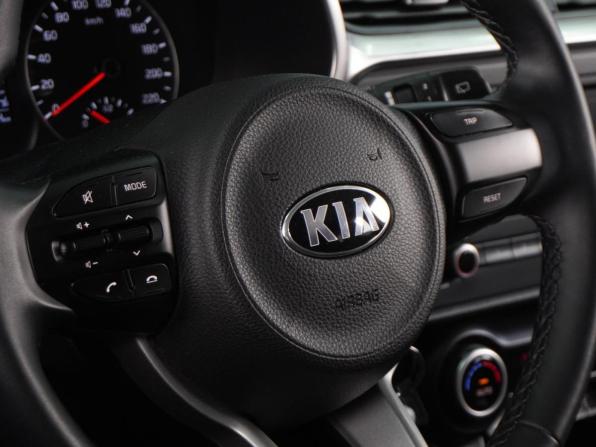 Kia Rio IV Рестайлинг с пробегом 2020 года, цена 1 696 000 рублей, 94474 км, хэтчбек, Автокод Объявления