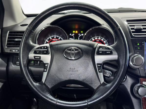Toyota Highlander II (XU40) Рестайлинг с пробегом 2011 года, цена 1 980 000 рублей, 222446 км, внедорожник, Автокод Объявления