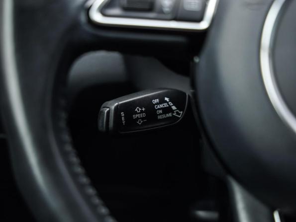 Audi Q3 I (8U) Рестайлинг с пробегом 2017 года, цена 2 369 000 рублей, 97218 км, внедорожник, Автокод Объявления
