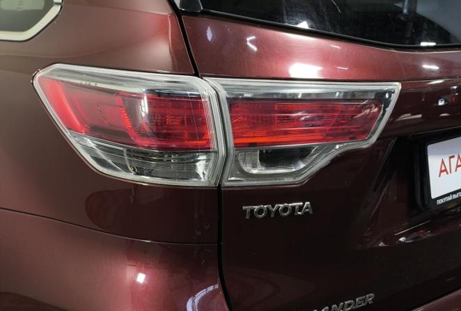 Toyota Highlander III (XU50) с пробегом 2014 года, цена 2 999 000 рублей, 183809 км, внедорожник, Автокод Объявления