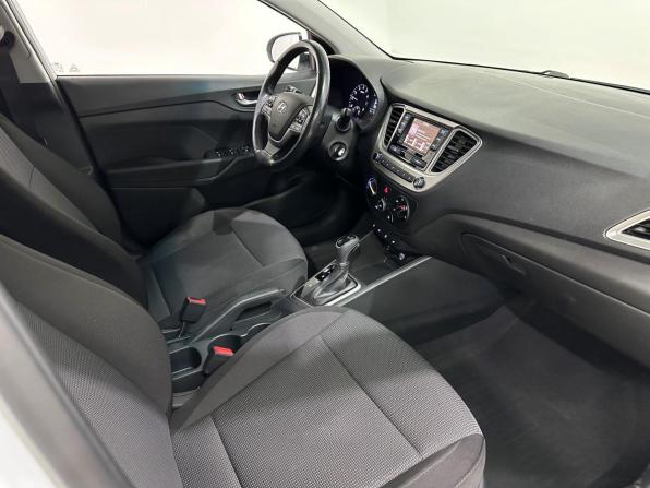 Hyundai Solaris II с пробегом 2019 года, цена 1 348 000 рублей, 133955 км, седан, Автокод Объявления