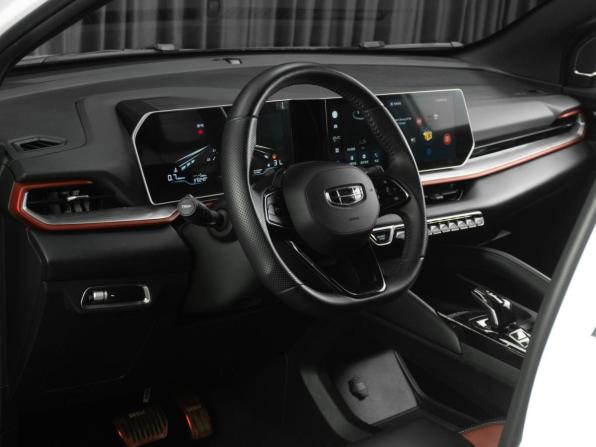 Geely Coolray I Рестайлинг с пробегом 2023 года, цена 2 149 000 рублей, 37024 км, внедорожник, Автокод Объявления