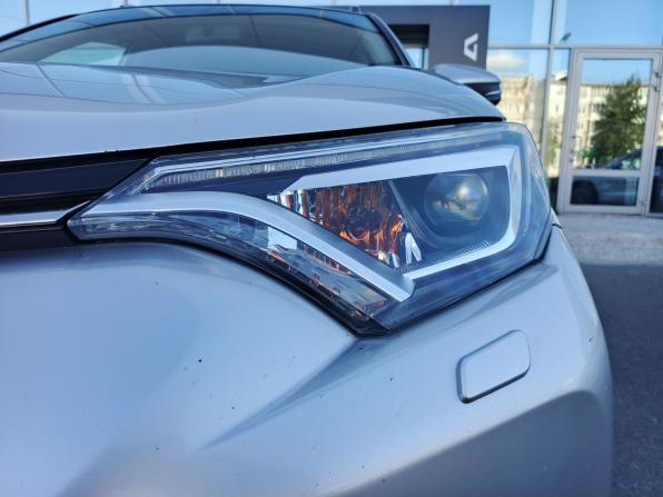 Toyota RAV4 IV (XA40) Рестайлинг с пробегом 2015 года, цена 1 999 000 рублей, 182319 км, внедорожник, Автокод Объявления