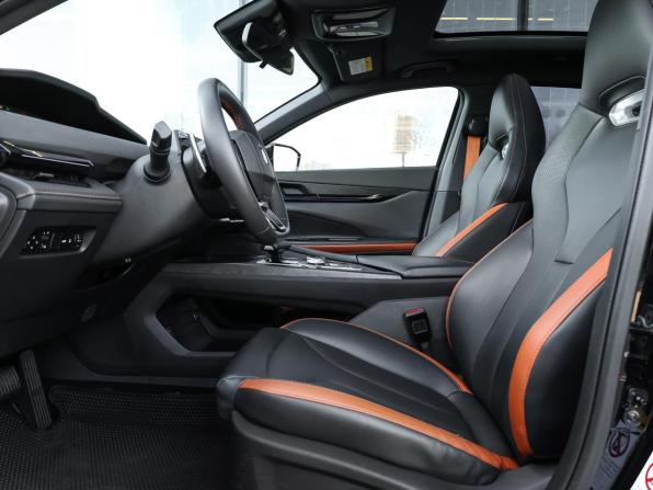 Changan UNI-V I с пробегом 2023 года, цена 2 298 000 рублей, 49489 км, лифтбек, Автокод Объявления