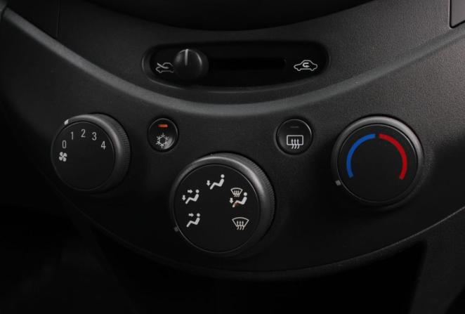 Chevrolet Spark III с пробегом 2013 года, цена 710 000 рублей, 112407 км, хэтчбек, Автокод Объявления