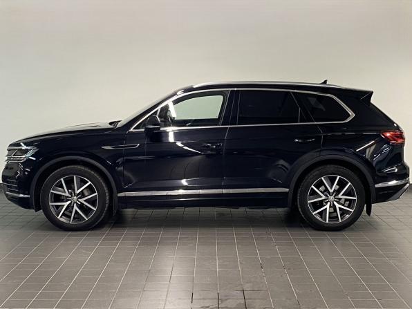 Volkswagen Touareg III с пробегом 2021 года, цена 4 840 000 рублей, 128071 км, внедорожник, Автокод Объявления