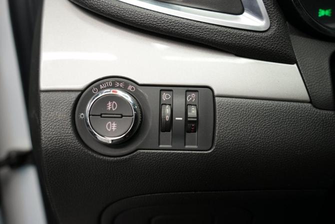 Opel Mokka I с пробегом 2014 года, цена 1 290 000 рублей, 95757 км, внедорожник, Автокод Объявления