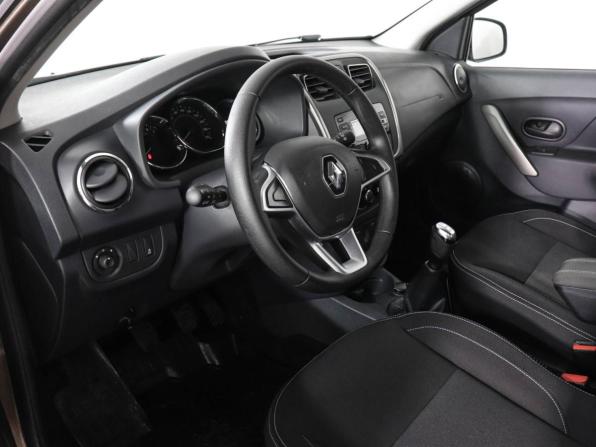 Renault Sandero II Рестайлинг с пробегом 2022 года, цена 1 220 000 рублей, 65947 км, хэтчбек, Автокод Объявления