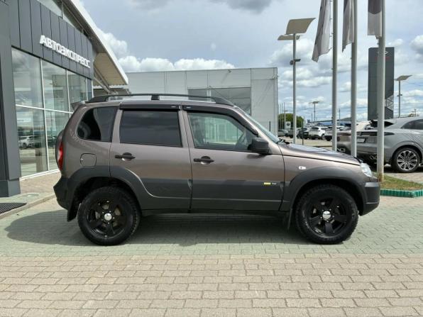 Chevrolet Niva I Рестайлинг с пробегом 2016 года, цена 630 000 рублей, 120986 км, внедорожник, Автокод Объявления
