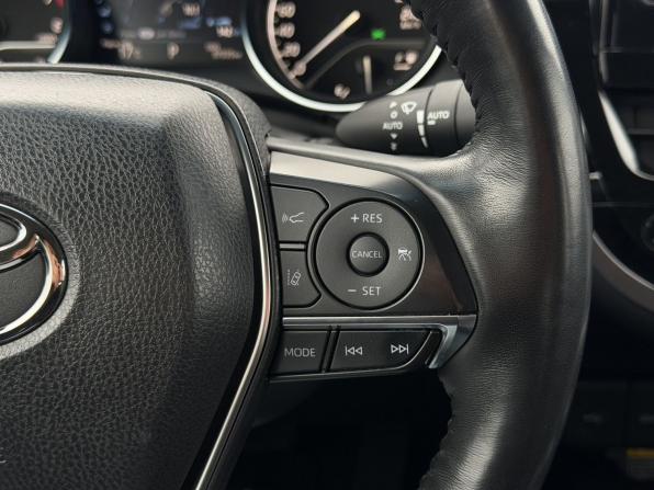 Toyota Camry VIII (XV70) Рестайлинг с пробегом 2021 года, цена 3 100 000 рублей, 97032 км, седан, Автокод Объявления