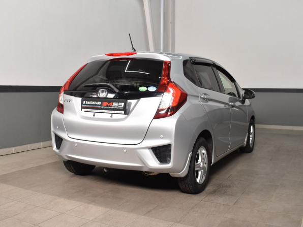 Honda Fit III Рестайлинг с пробегом 2017 года, цена 1 119 999 рублей, 103030 км, хэтчбек, Автокод Объявления