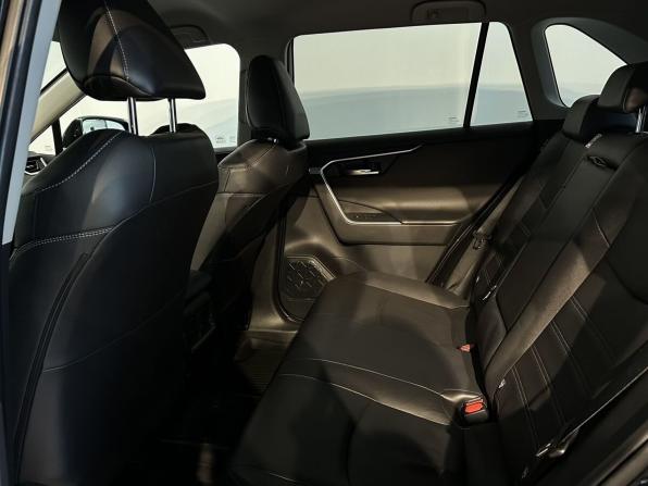 Toyota RAV4 V (XA50) с пробегом 2021 года, цена 4 200 000 рублей, 31103 км, внедорожник, Автокод Объявления