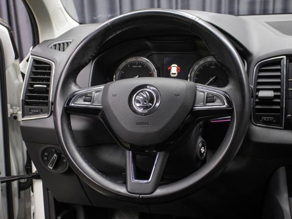 Skoda Karoq I с пробегом 2020 года, цена 1 949 000 рублей, 157300 км, внедорожник, Автокод Объявления