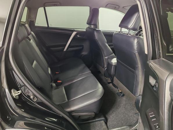 Toyota RAV4 IV (XA40) Рестайлинг с пробегом 2017 года, цена 2 375 000 рублей, 202694 км, внедорожник, Автокод Объявления
