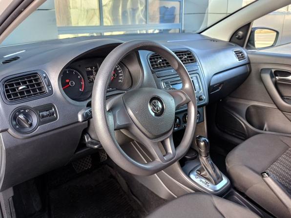 Volkswagen Polo V Рестайлинг с пробегом 2020 года, цена 915 000 рублей, 170718 км, седан, Автокод Объявления