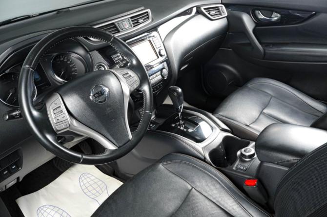 Nissan Qashqai II с пробегом 2017 года, цена 1 769 000 рублей, 192709 км, внедорожник, Автокод Объявления