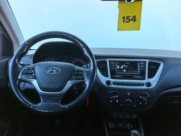 Hyundai Solaris II с пробегом 2019 года, цена 1 170 000 рублей, 133000 км, седан, Автокод Объявления