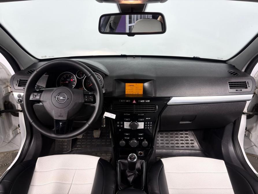 Opel Astra H Рестайлинг Борисоглебск  - изображение 14