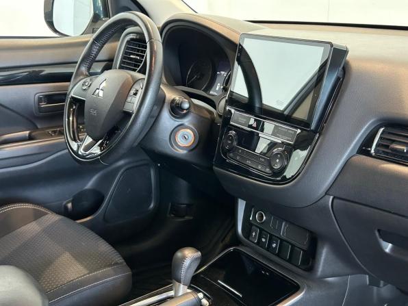 Mitsubishi Outlander III Рестайлинг 3 с пробегом 2019 года, цена 2 340 000 рублей, 77165 км, внедорожник, Автокод Объявления