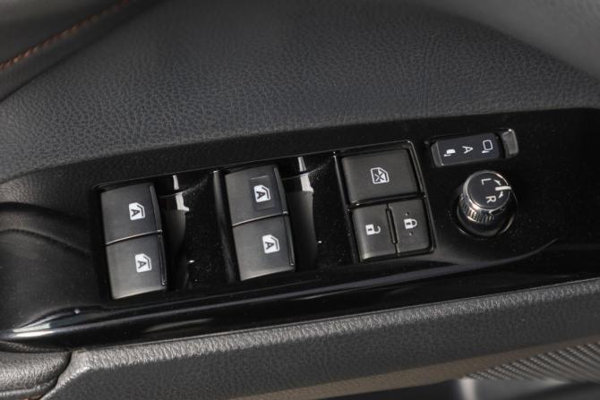 Toyota Camry VIII (XV70) с пробегом 2018 года, цена 3 049 000 рублей, 84000 км, седан, Автокод Объявления