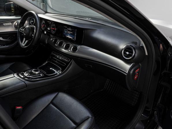 Mercedes-Benz E-Класс V (W213 S213 C238) с пробегом 2019 года, цена 2 320 000 рублей, 175832 км, седан, Автокод Объявления