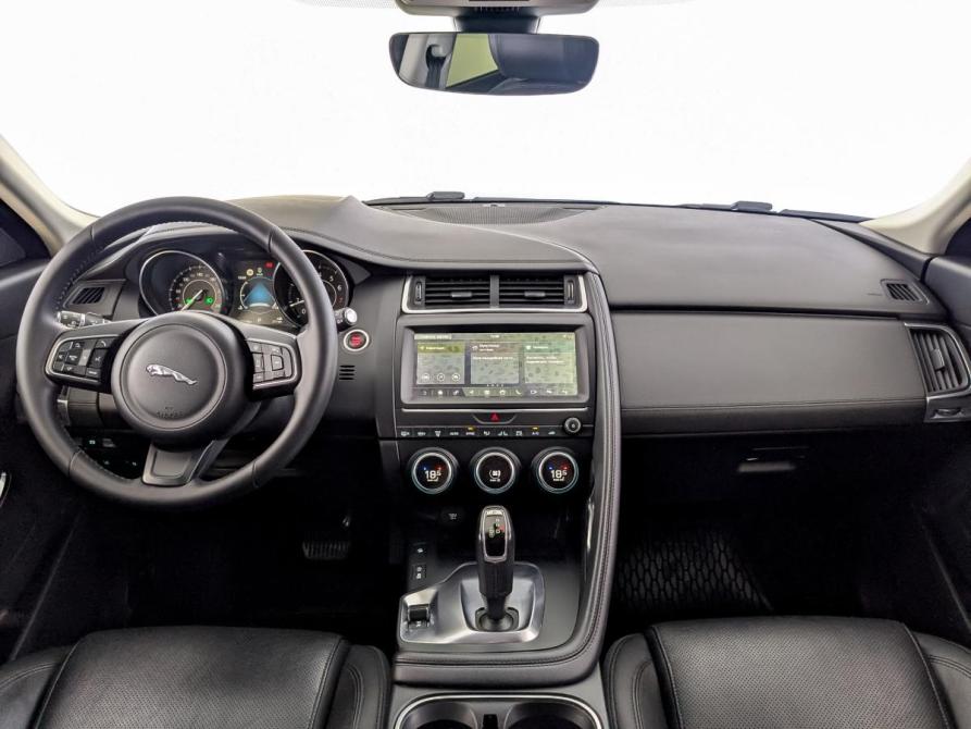 Jaguar E-Pace I Москва  - изображение 14