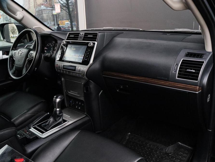 Toyota Land Cruiser Prado 150 Series Рестайлинг 2 Москва  - изображение 7