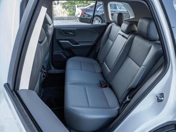 Toyota RAV4 VI (XA60) с пробегом 2025 года, цена 4 347 800 рублей, 38 км, внедорожник, Автокод Объявления