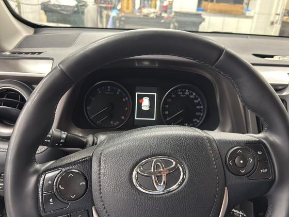 Toyota RAV4 IV (XA40) Рестайлинг с пробегом 2017 года, цена 2 299 000 рублей, 154306 км, внедорожник, Автокод Объявления