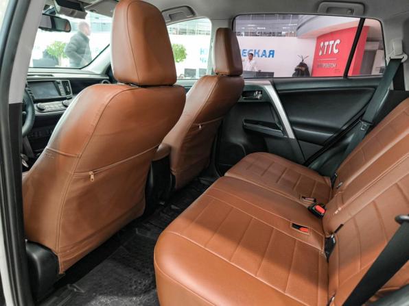 Toyota RAV4 IV (XA40) Рестайлинг с пробегом 2017 года, цена 2 099 000 рублей, 177901 км, внедорожник, Автокод Объявления