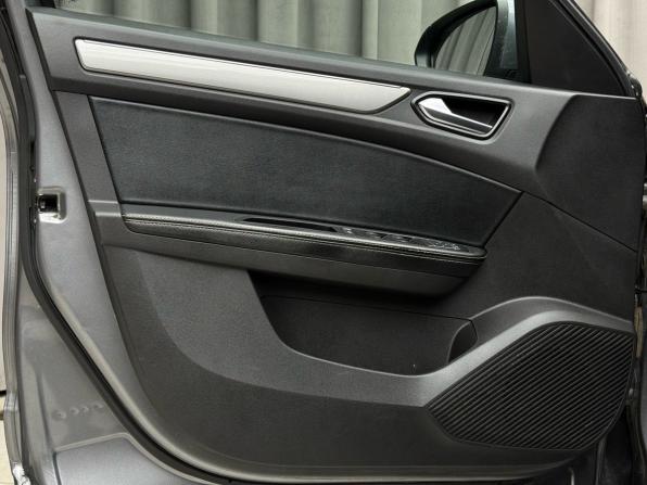 Renault Arkana I с пробегом 2019 года, цена 1 299 000 рублей, 140000 км, внедорожник, Автокод Объявления