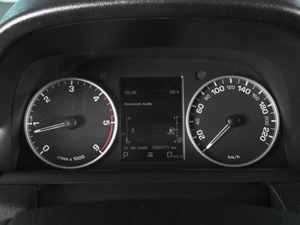 Land Rover Discovery IV Рестайлинг с пробегом 2014 года, цена 2 269 000 рублей, 202471 км, внедорожник, Автокод Объявления