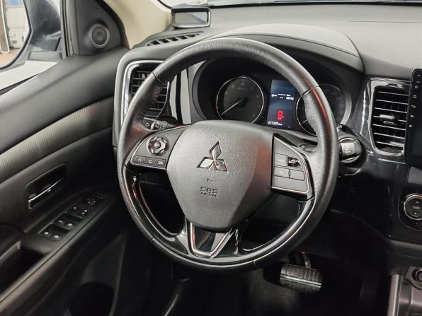 Mitsubishi Outlander III Рестайлинг 2 с пробегом 2015 года, цена 1 755 000 рублей, 77202 км, внедорожник, Автокод Объявления