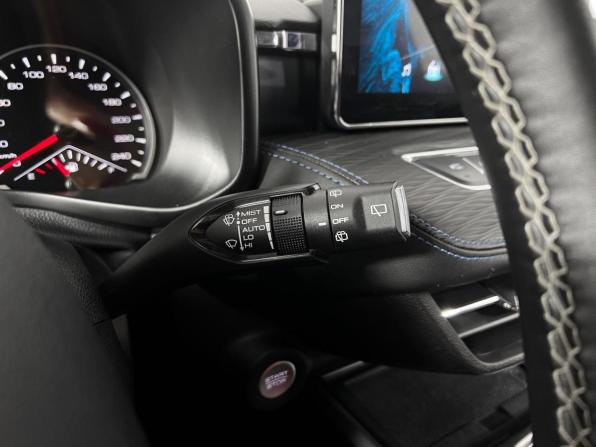 Haval Jolion I с пробегом 2022 года, цена 1 406 900 рублей, 136971 км, внедорожник, Автокод Объявления