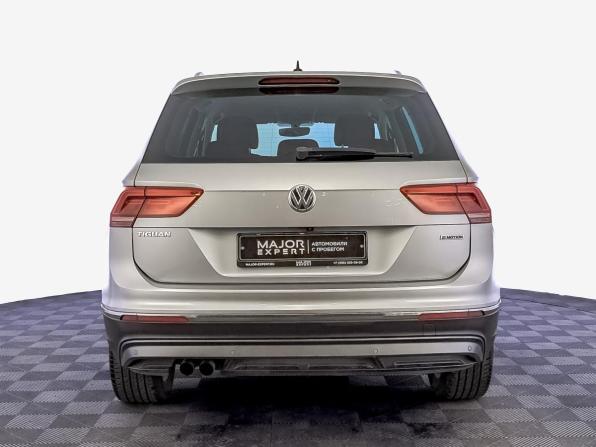 Volkswagen Tiguan II с пробегом 2018 года, цена 1 970 000 рублей, 215287 км, внедорожник, Автокод Объявления