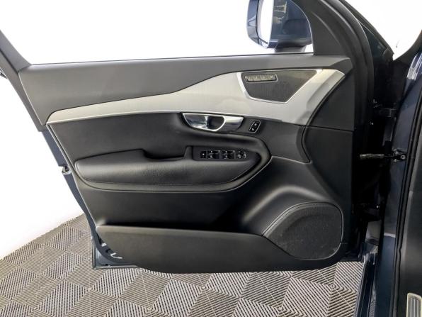 Volvo XC90 II Рестайлинг 1 с пробегом 2021 года, цена 4 700 000 рублей, 118501 км, внедорожник, Автокод Объявления