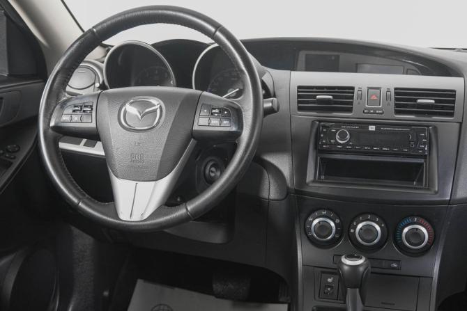 Mazda 3 II (BL) Рестайлинг с пробегом 2013 года, цена 959 000 рублей, 215000 км, седан, Автокод Объявления