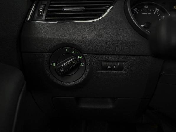 Skoda Octavia III (A7) с пробегом 2014 года, цена 1 379 000 рублей, 299978 км, лифтбек, Автокод Объявления