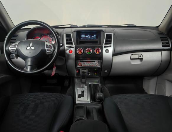 Mitsubishi Pajero Sport II Рестайлинг с пробегом 2013 года, цена 1 444 000 рублей, 194655 км, внедорожник, Автокод Объявления