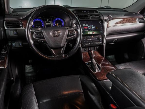 Toyota Camry VII (XV50) Рестайлинг 2 с пробегом 2017 года, цена 2 226 000 рублей, 118157 км, седан, Автокод Объявления