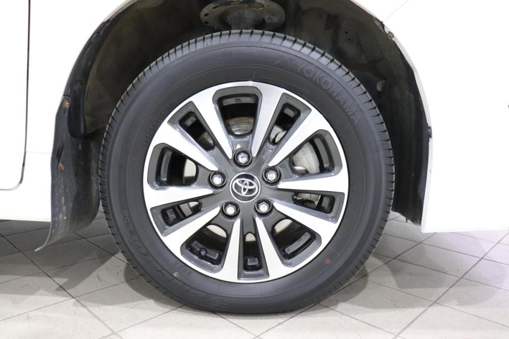 Toyota Esquire I Рестайлинг Иркутск  - изображение 13