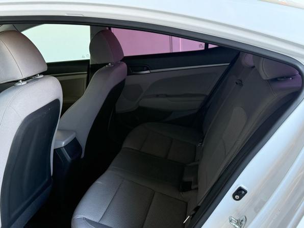 Hyundai Elantra VI (AD) с пробегом 2017 года, цена 1 399 000 рублей, 178000 км, седан, Автокод Объявления
