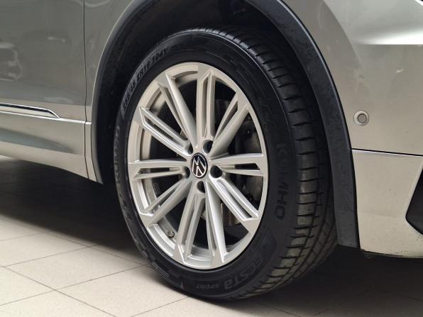Volkswagen Tiguan II с пробегом 2019 года, цена 2 500 000 рублей, 217218 км, внедорожник, Автокод Объявления
