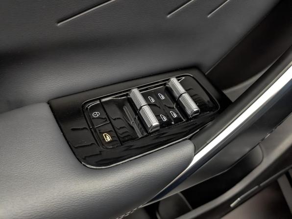 Geely Atlas II с пробегом 2024 года, цена 2 895 000 рублей, 20943 км, внедорожник, Автокод Объявления