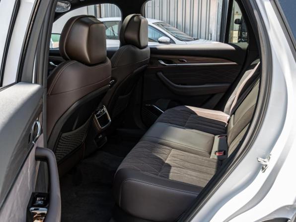 Geely Monjaro I Рестайлинг 2 с пробегом 2026 года, цена 4 130 000 рублей, 23 км, внедорожник, Автокод Объявления
