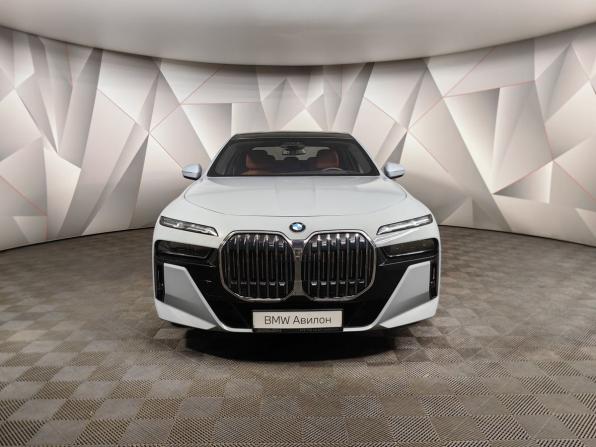 BMW 7 серии VII (G70) с пробегом 2023 года, цена 11 497 000 рублей, 15964 км, седан, Автокод Объявления