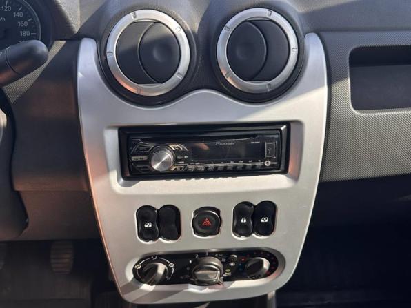Renault Logan I Рестайлинг с пробегом 2013 года, цена 662 800 рублей, 82878 км, седан, Автокод Объявления